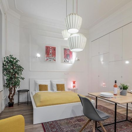 Extra Central Modern Studio Budapest Extérieur photo