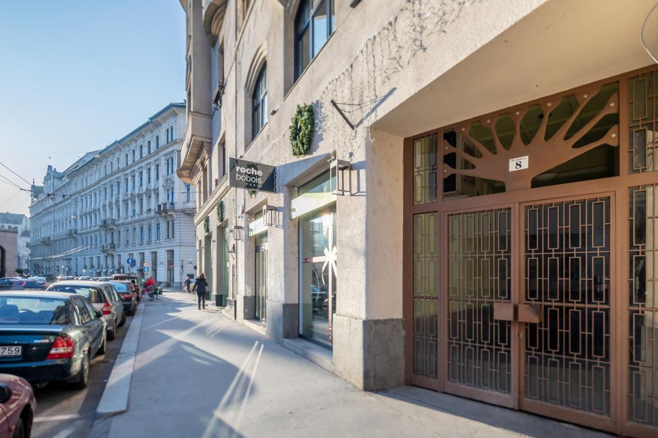 Extra Central Modern Studio Budapest Extérieur photo